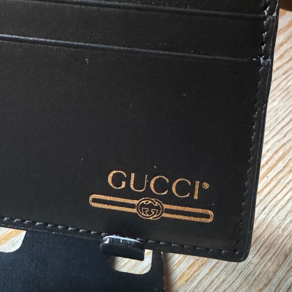 Gucci Gold Logo Card Case - Picture 7 of 7